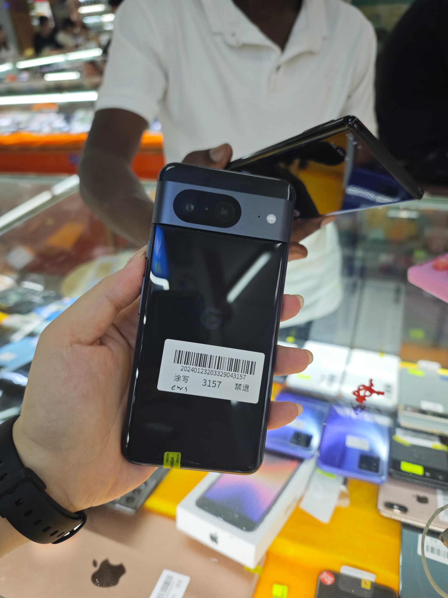 Google pixel 8